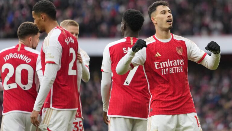 Arsenal thrash Crystal Palace to ease again to successful methods