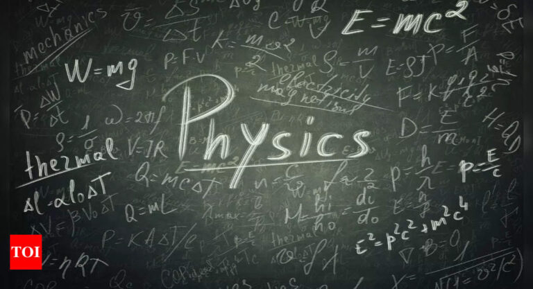 CBSE twelfth Board Examination 2024: 10 Essential Derivations in Class 12 Physics