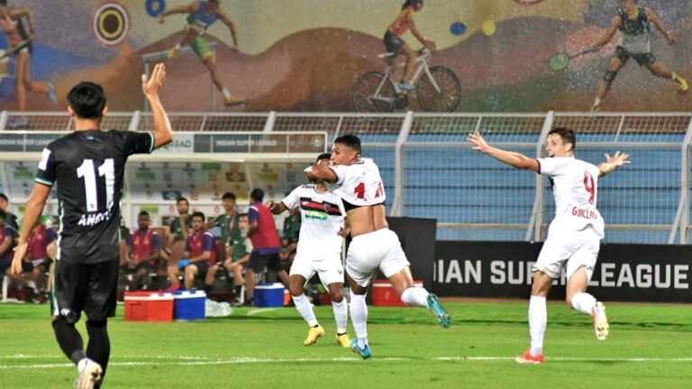 ISL | Tremendous sub Ajaraie scores as NEUFC pips Mohammedan