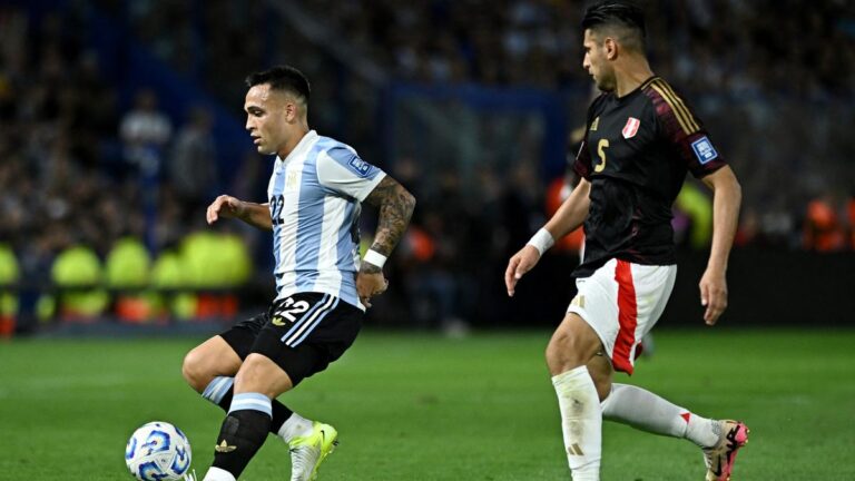 Argentina beats Peru to shut in on World Cup spot; Brazil and Uruguay draw