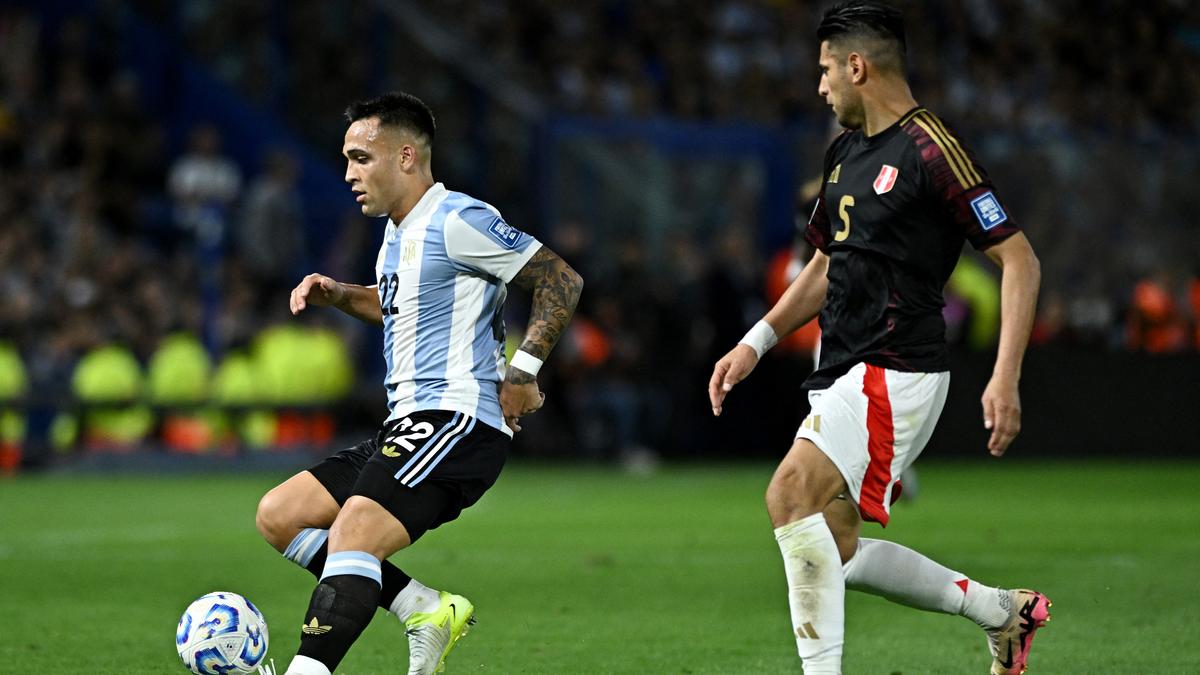 Argentina beats Peru to close in on World Cup spot; Brazil and Uruguay draw