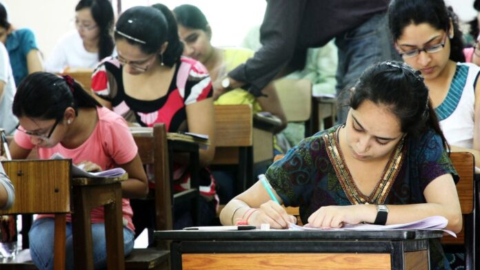 Students of Arts Faculty at Delhi University.