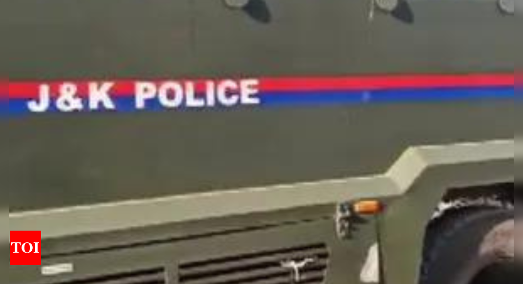 Properties of 5 PoK-based Hizbul operatives seized in J&K Properties of 5 PoK-based Hizbul operatives seized in J&K