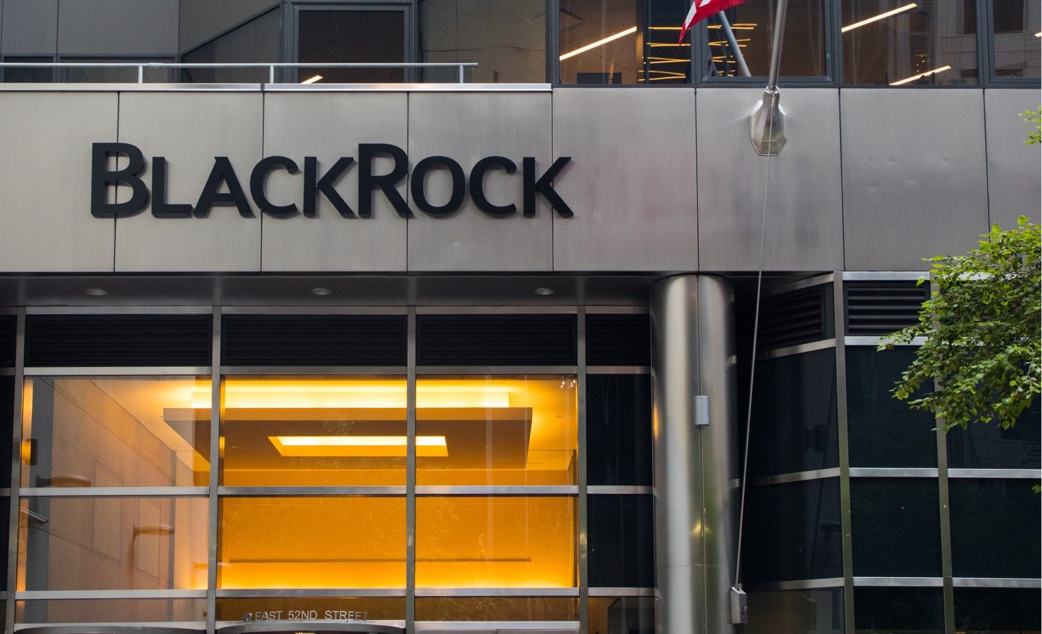 BlackRock Adds Bitcoin (BTC) ETF (IBIT) To Alternative Asset Model Portfolio BlackRock Adds Bitcoin (BTC) ETF (IBIT) To Alternative Asset Model Portfolio