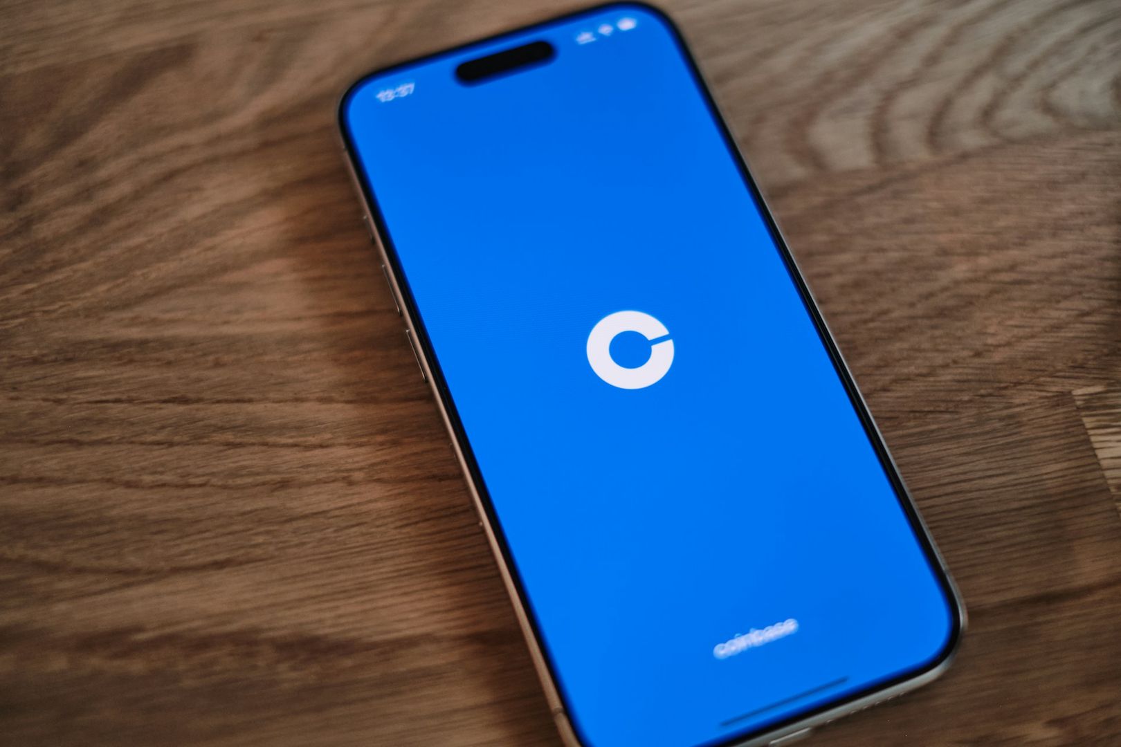 Coinbase Increases Bitcoin Holdings, Plans Tokenized Stocks In U.S. Coinbase Increases Bitcoin Holdings, Plans Tokenized Stocks In U.S.